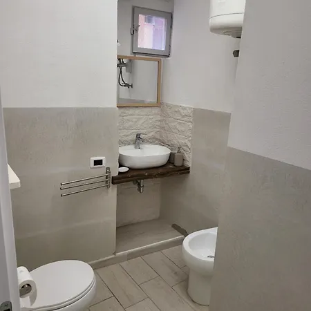 Brezza Marina Guest house *